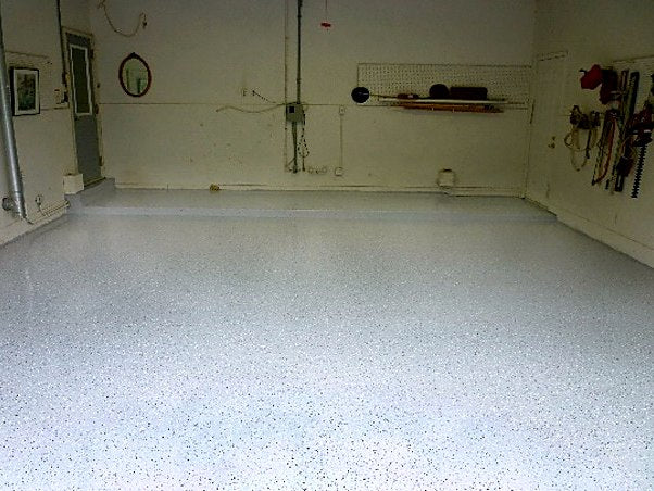 Full flake epoxy floor in a working garage