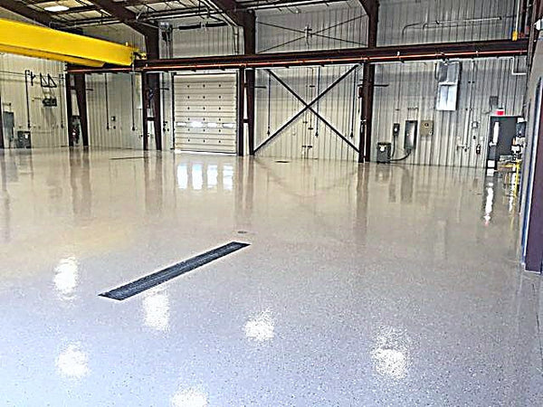 Industrial bay with a coated floor